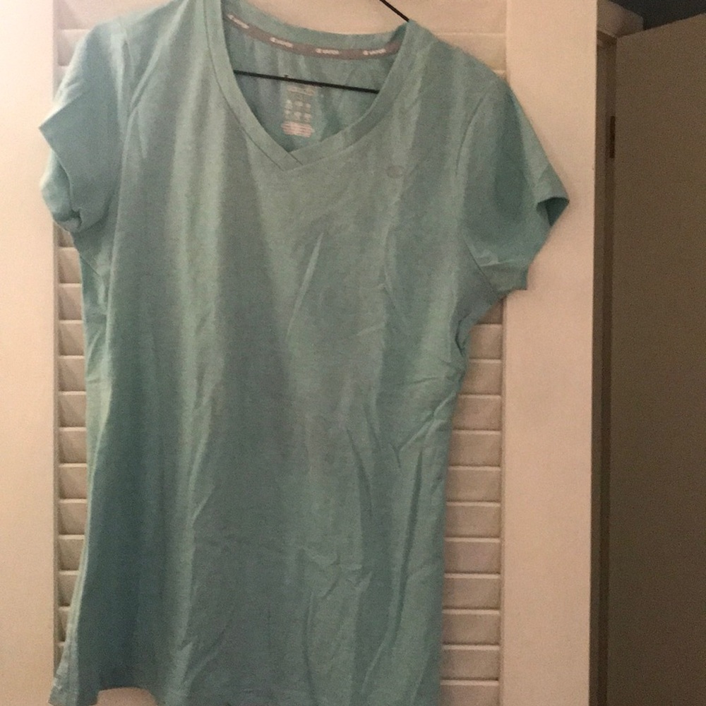 Tee shirt